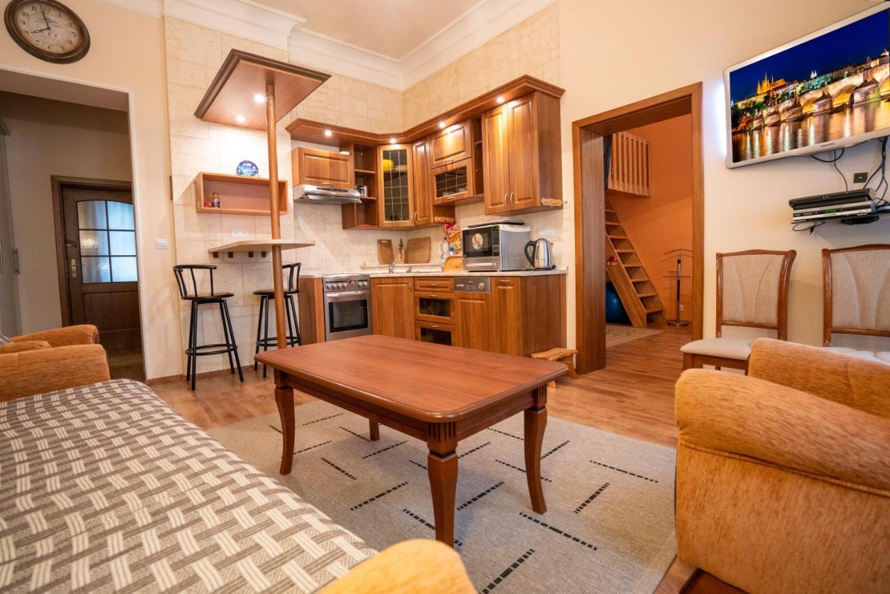 Apartment Ferdinand Karlovy Vary Esterno foto