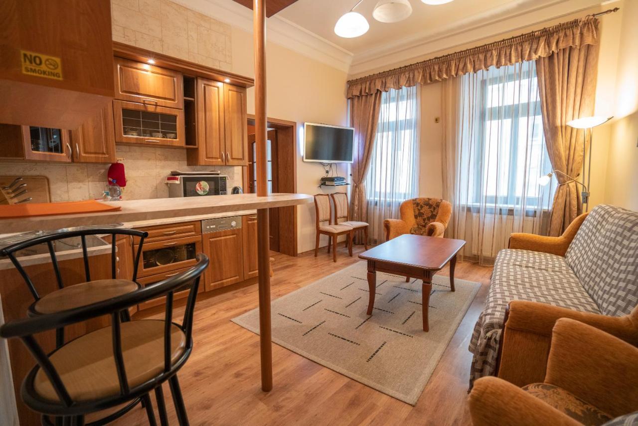 Apartment Ferdinand Karlovy Vary Esterno foto
